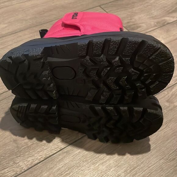 NWOT POLO Ralph Lauren snow boots (one shoe missing liner) - Picture 5 of 5